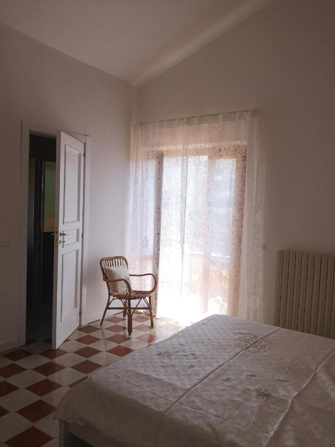 Il Porticato - Affittacamere Paola Exterior photo